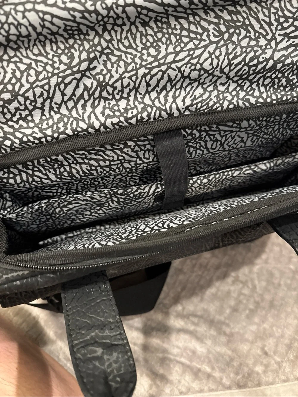 Jordan Elephant Print Black/Black Laptop Case/Brief Case - 437368 010